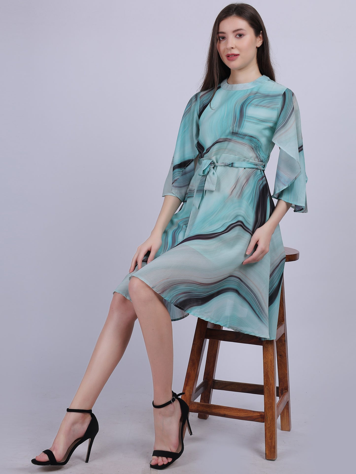 Green Abstract Print Fashion Bell Sleeves Dress