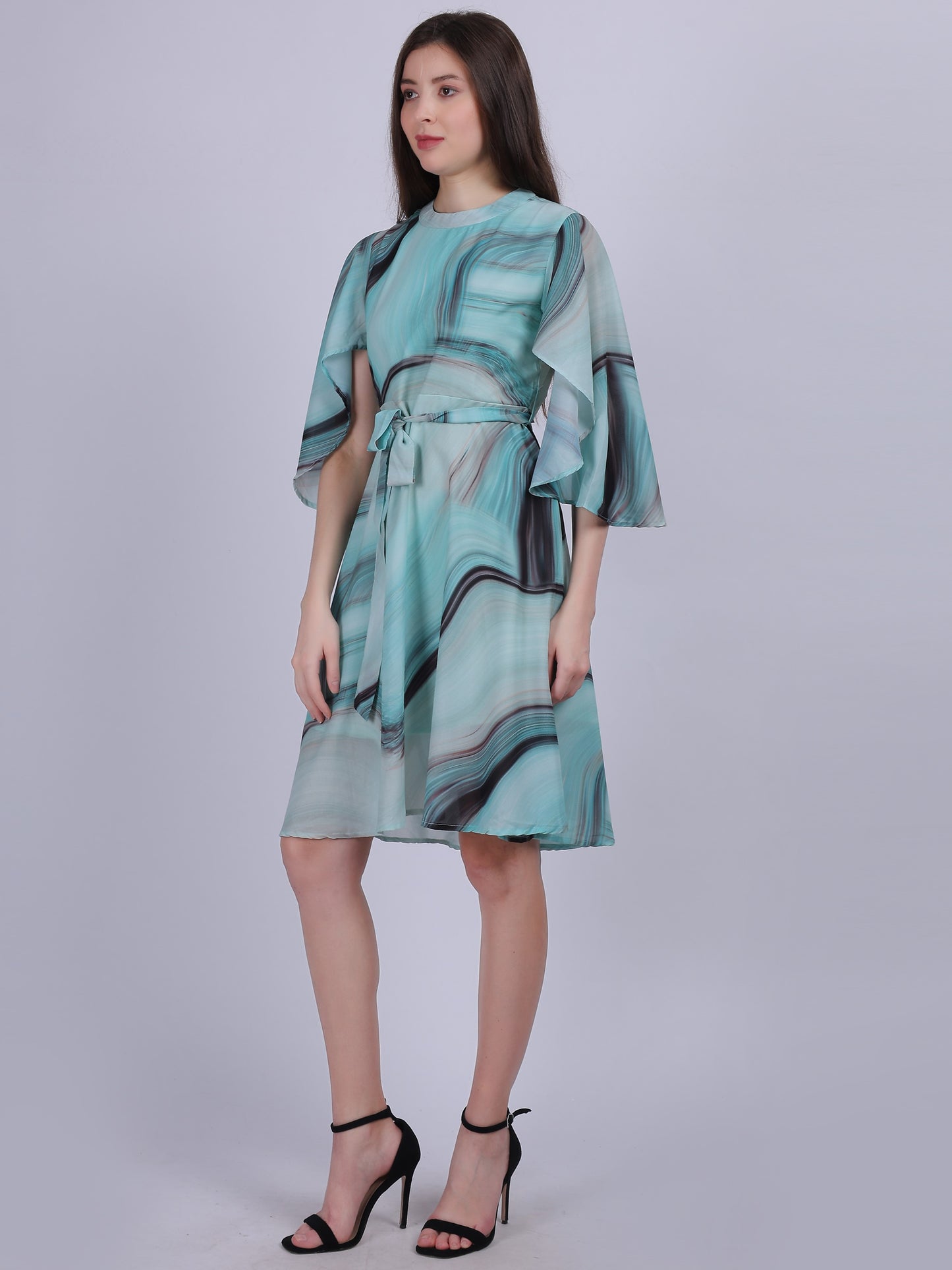 Green Abstract Print Fashion Bell Sleeves Dress