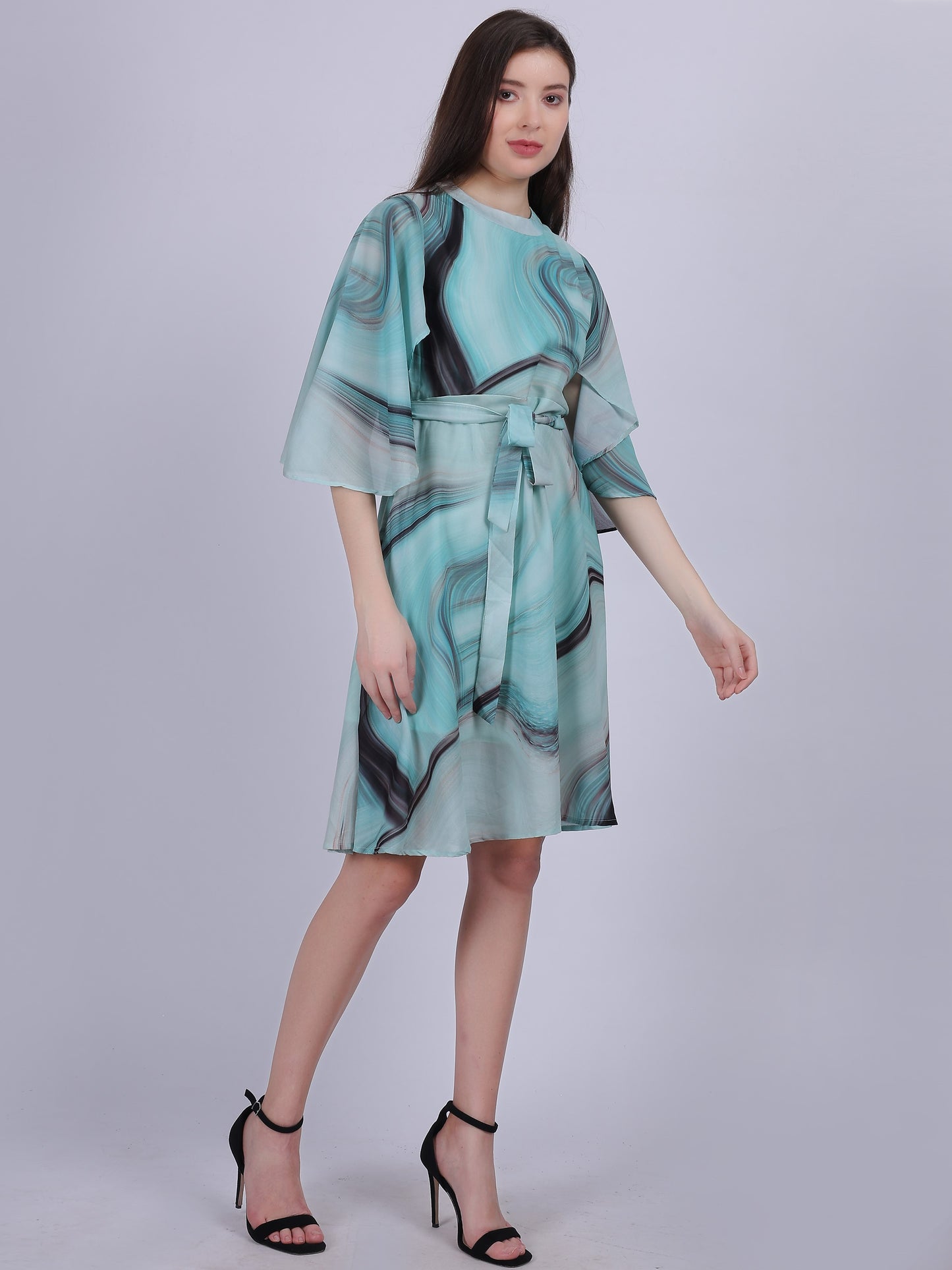 Green Abstract Print Fashion Bell Sleeves Dress