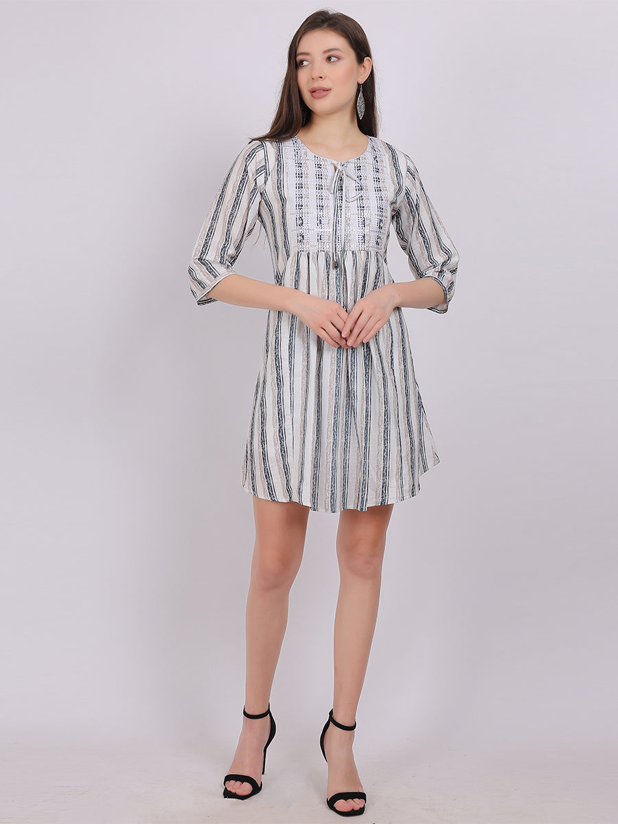 Green Stripe Print Long Tunic Fashion Top With Neck Embroidery