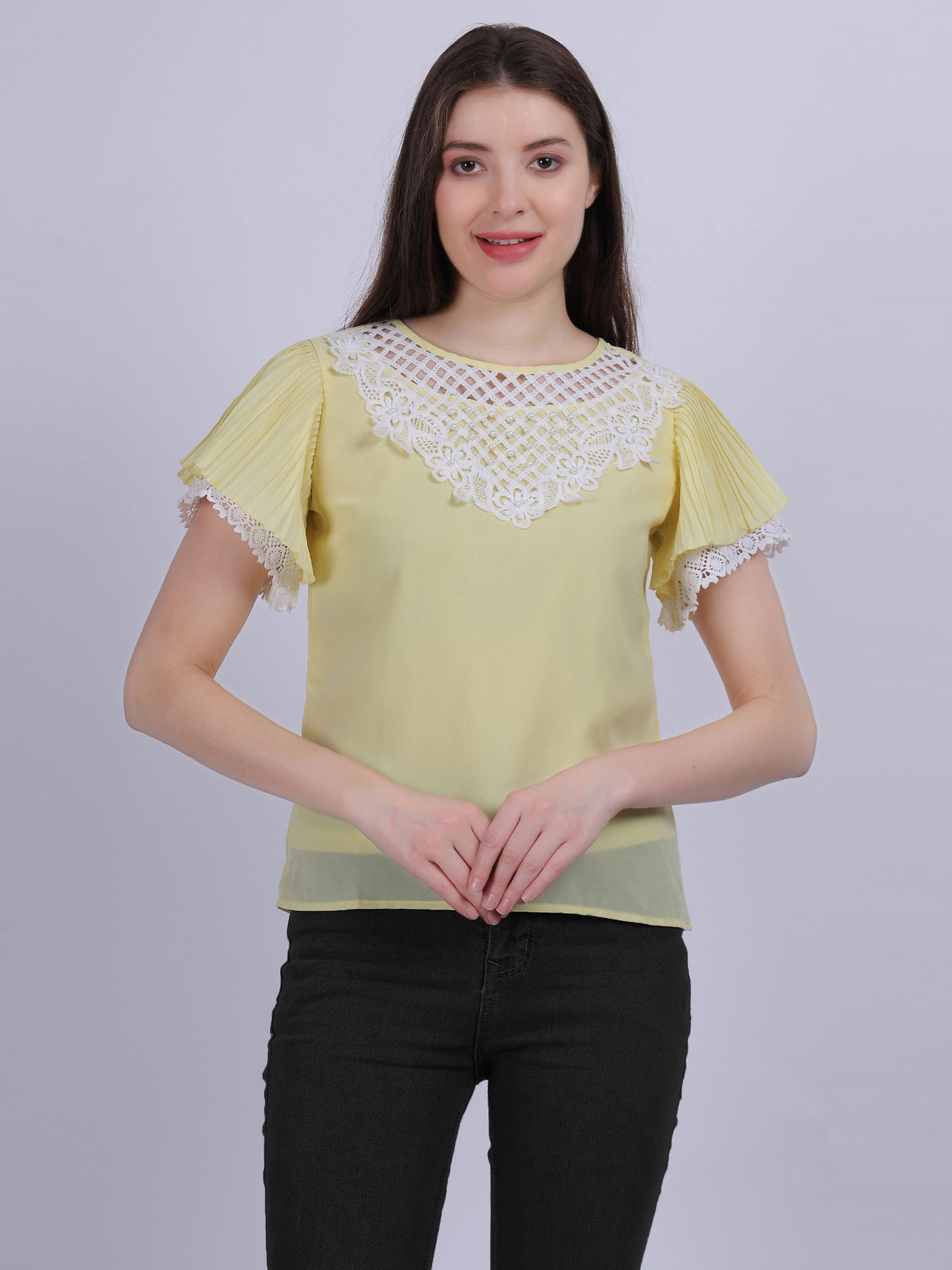 Yellow Solid Basic Casual Top With Lace Embellishment