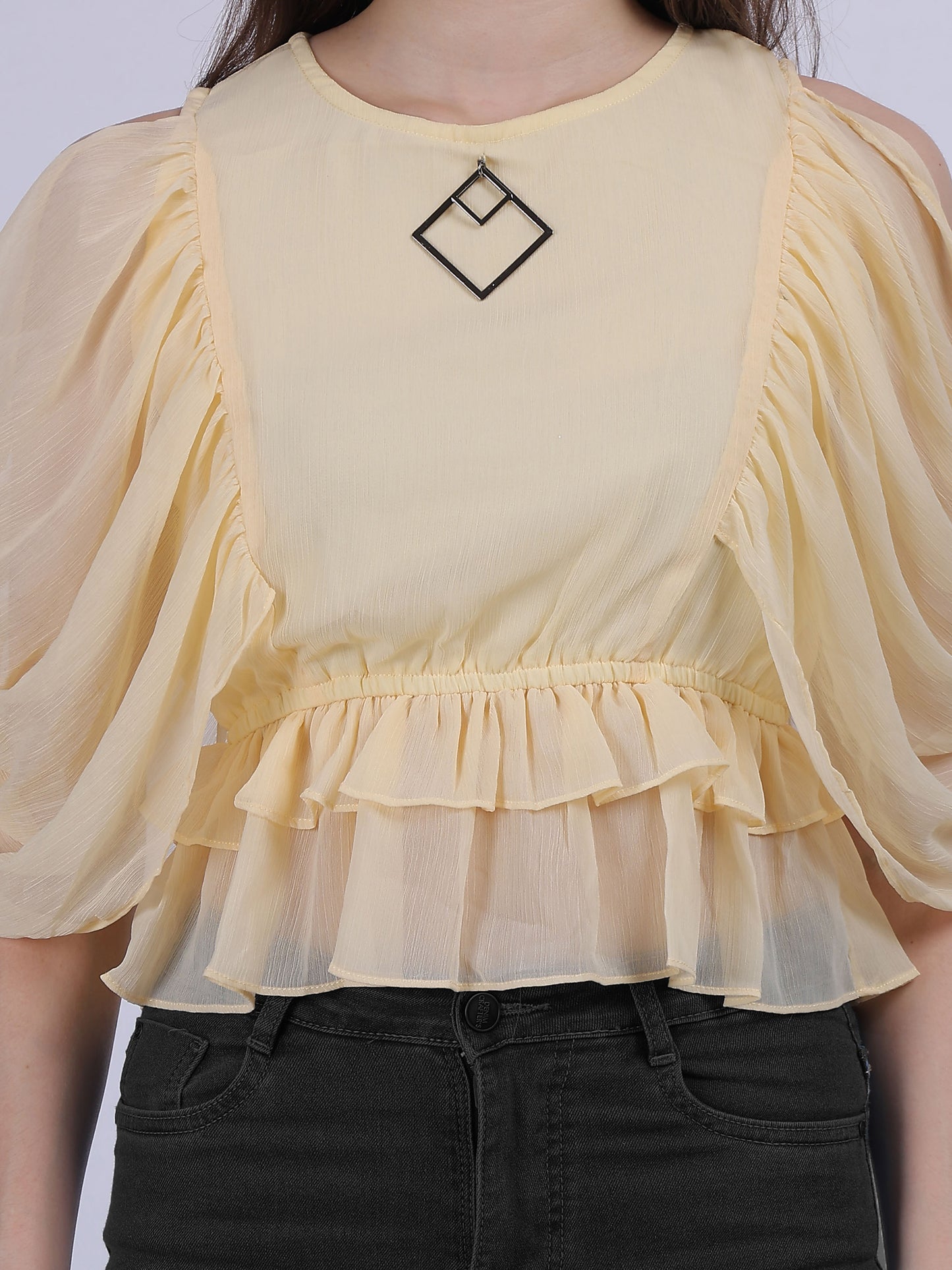 Yellow Solid Basic Casual Top With Lace Embellishment