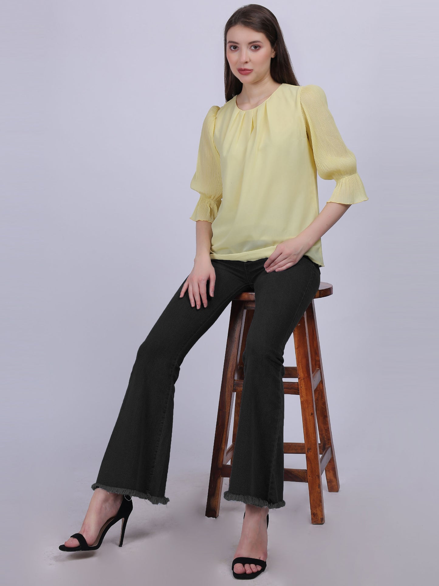 Yellow Solid Basic Fashion Top With Pleated Sleeves