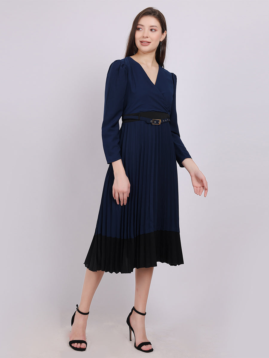 Navy Solid Pleated Fashion Dress With Puff Sleeves