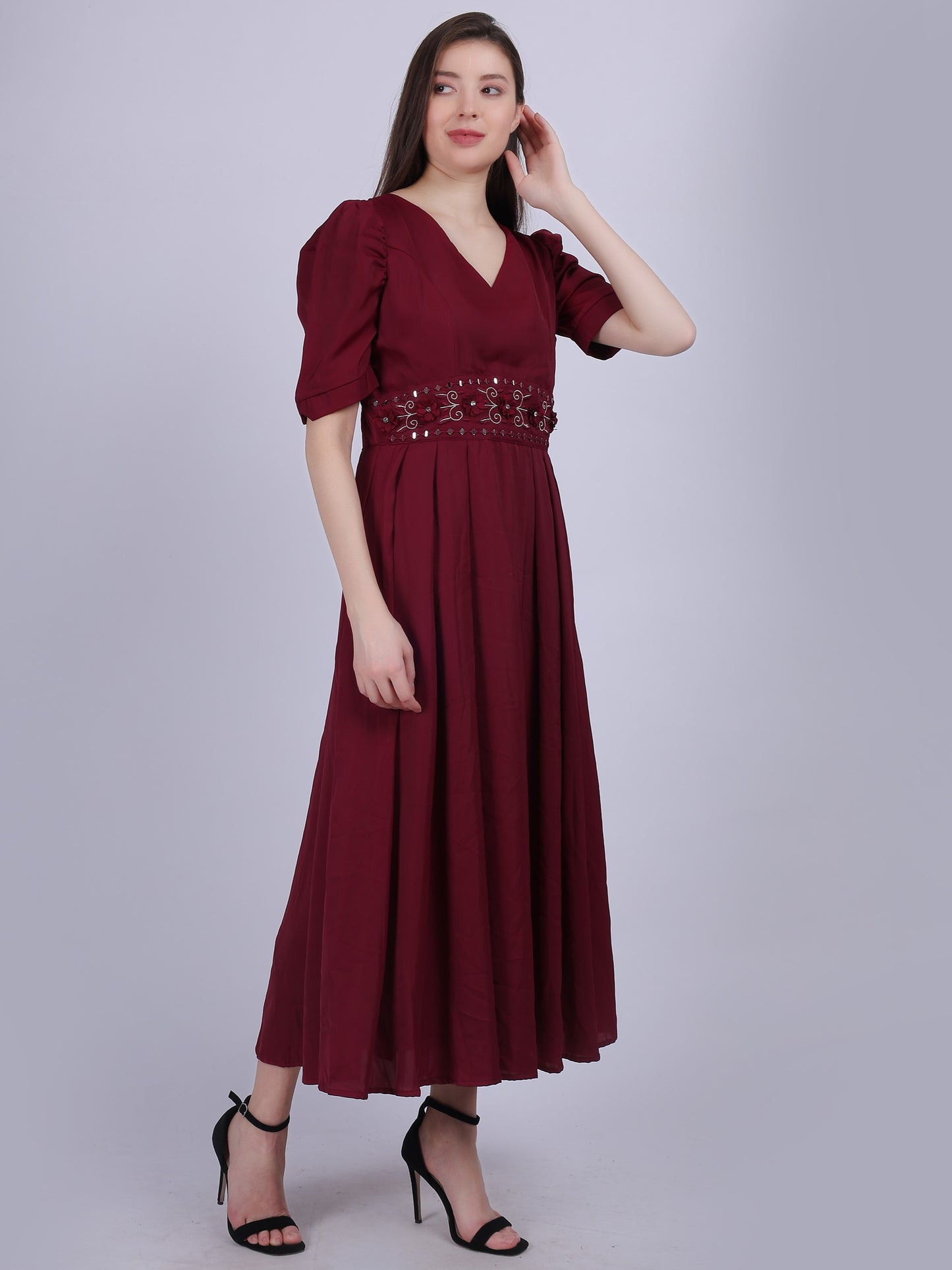 Solid Fashion Pleated Dress With Waist Handwork Embroidery