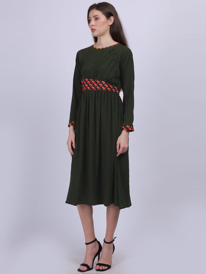 Solid Fashion Dress With Stylish Printed Collar And Waist Belt