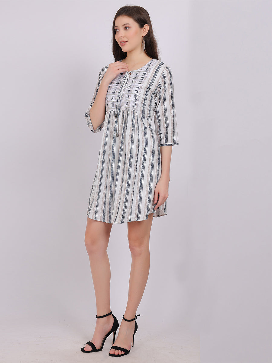 Green Stripe Print Long Tunic Fashion Top With Neck Embroidery