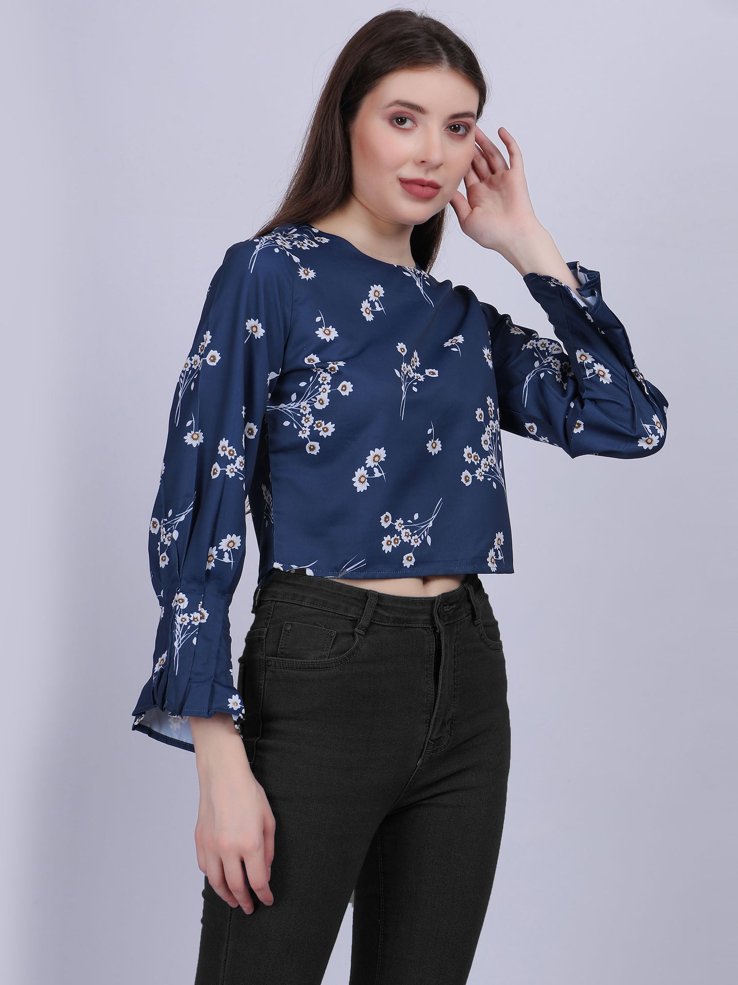 Blue Floral Print Crop Top With Pleated Cuff Sleeves