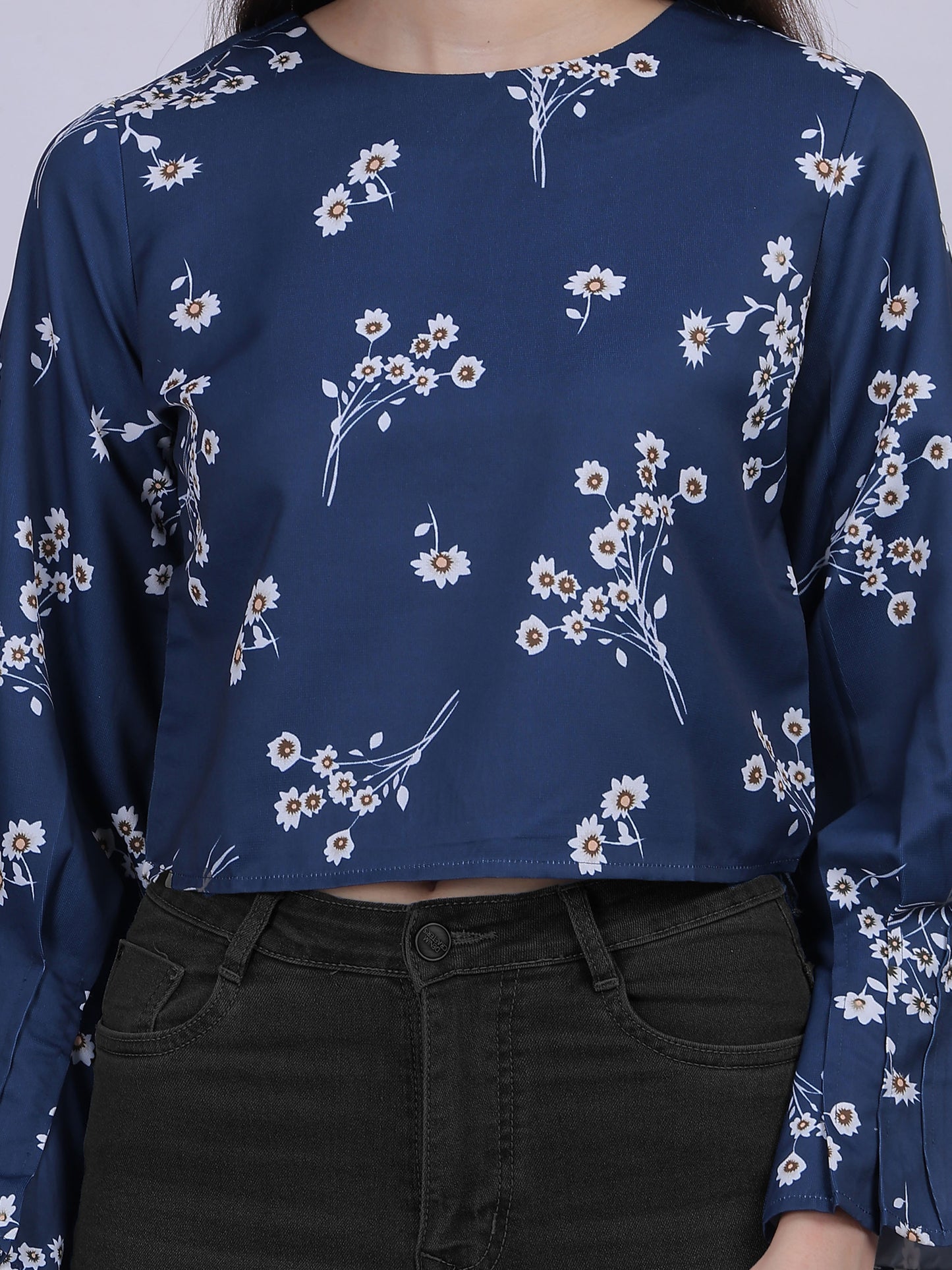 Blue Floral Print Crop Top With Pleated Cuff Sleeves